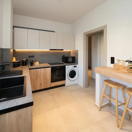 Paizan Homes - Center Апартаменты *
