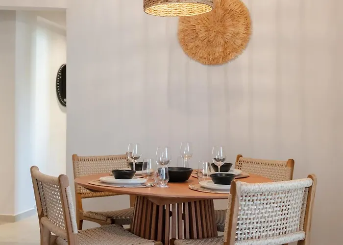 Paizan Homes - Centre